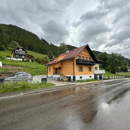Gruener & Residenzen Villa *
