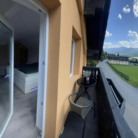 Gruener & Residenzen וילה