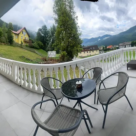 Villa Gruener & Residenzen