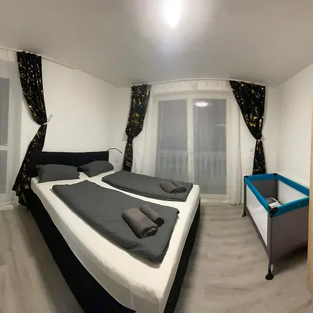 Gruener & Residenzen וילה