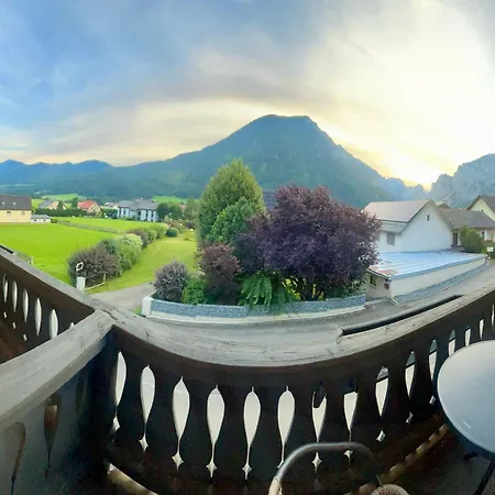 Gruener & Residenzen וילה