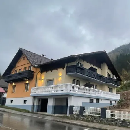 Gruener & Residenzen Villa Oberort