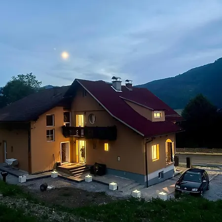 Gruener & Residenzen וילה