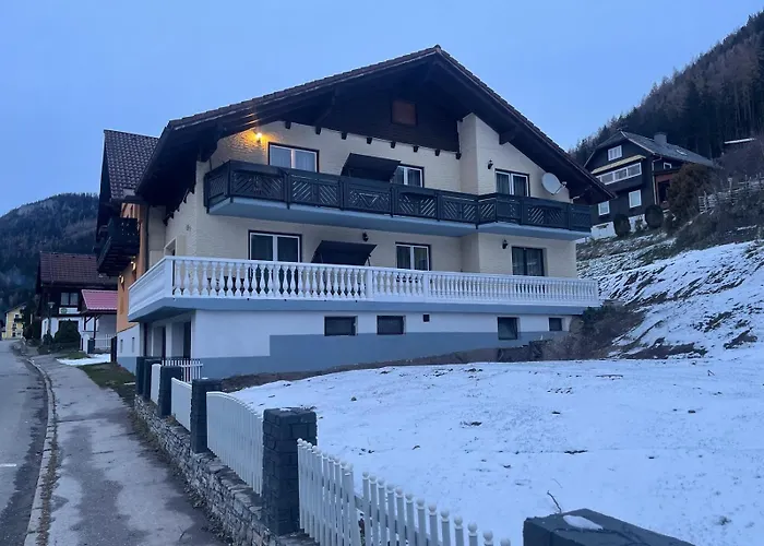 Gruener & Residenzen Villa *